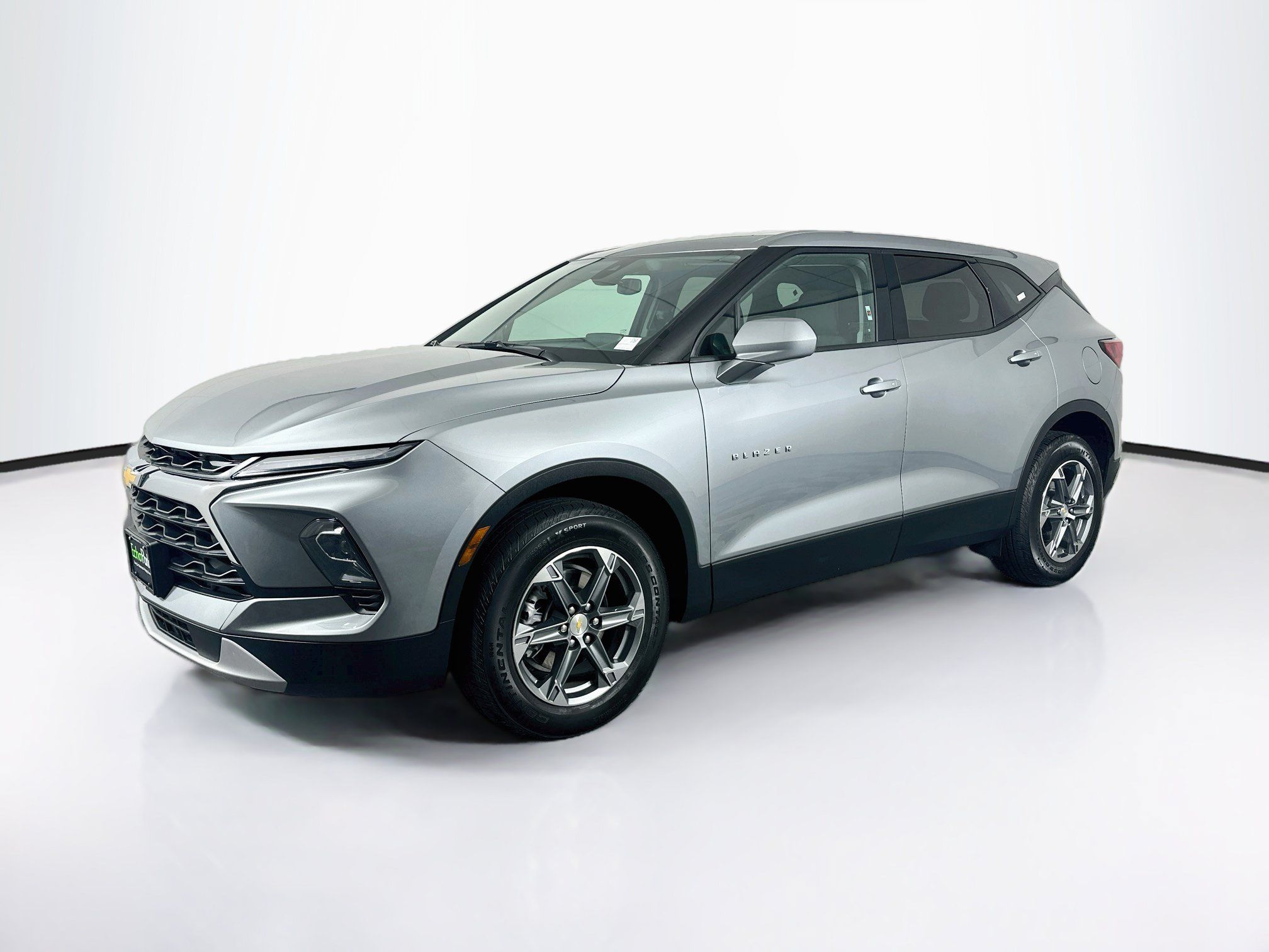 Used 2026 Chevrolet Blazer LT FWD image 3
