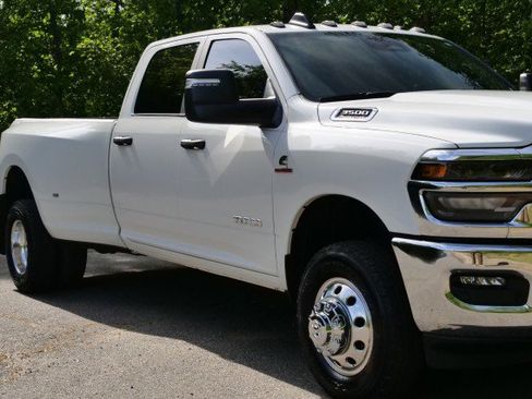 Used 2025 RAM 3500 Lone Star image 49