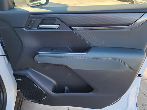 New 2026 GMC Acadia AT4 w/ Super Cruise Package image 40