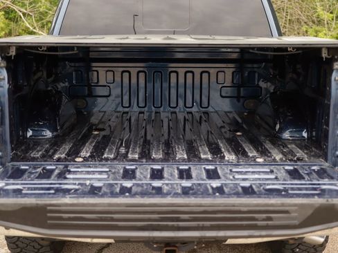 Used 2019 Ford F150 XLT w/ Equipment Group 302A Luxury AWD/4WD image 30