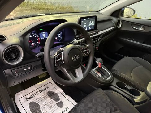Used 2020 Kia Forte LXS image 10