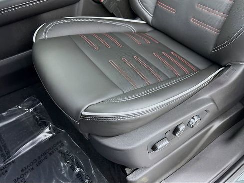 New 2026 GMC Yukon AT4 Ultimate image 19