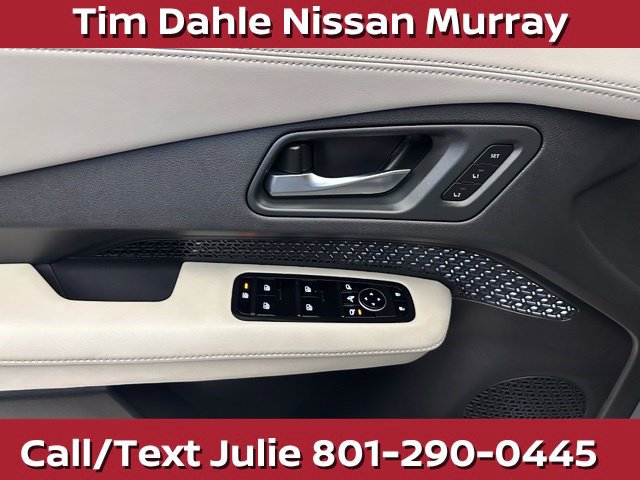 Used 2024 Nissan Ariya AWD image 22