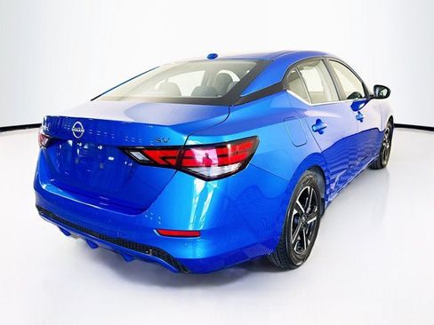 Used 2024 Nissan Sentra SV FWD image 5