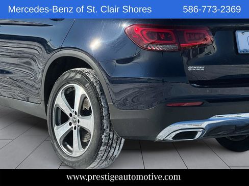 Used 2022 Mercedes-Benz GLC 300 4MATIC image 4