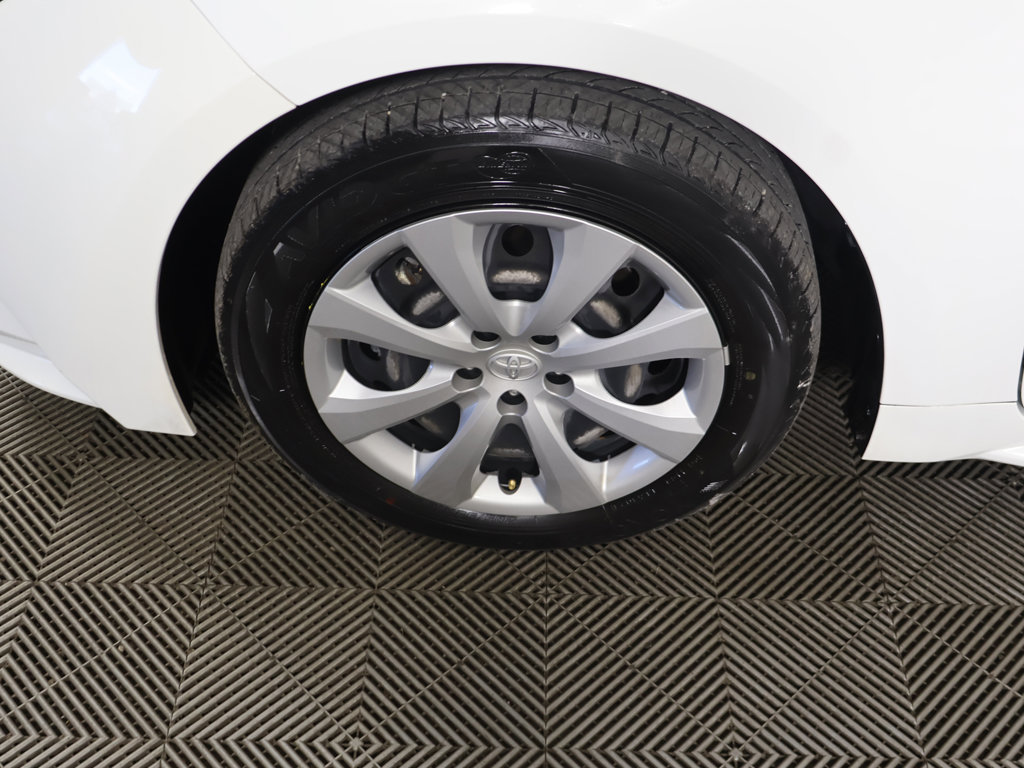 Used 2024 Toyota Corolla LE FWD image 14