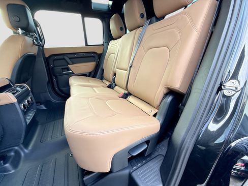 New 2026 Land Rover Defender 110 X-Dynamic SE AWD/4WD image 21