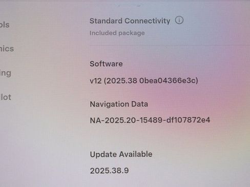 Used 2021 Tesla Model Y Long Range image 36