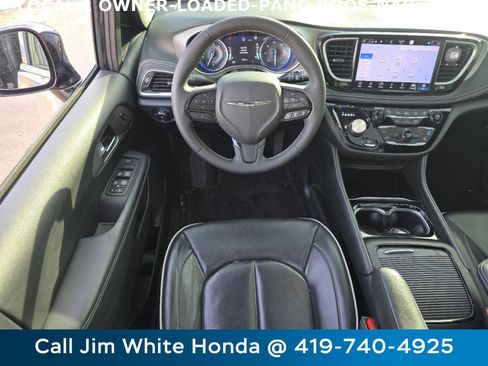 Used 2022 Chrysler Pacifica Limited w/ S Appearance Package image 26