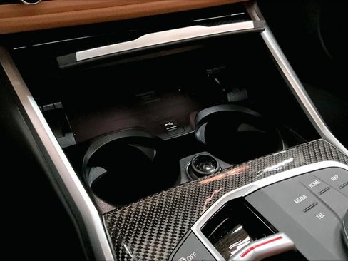 Used 2025 BMW M340i w/ Premium Package image 37