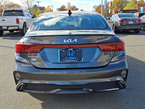 Used 2023 Kia Forte GT-Line w/ GT-Line Premium Package image 5