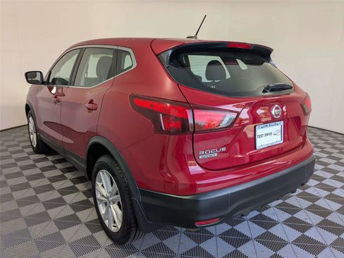 Used 2017 Nissan Rogue Sport S w/ S Appearance Package image 8