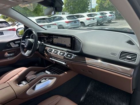 New 2026 Mercedes-Benz GLS 450 4MATIC image 41