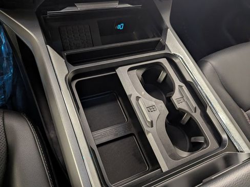 Used 2023 Ford F250 Lariat w/ Sport Appearance Package image 22