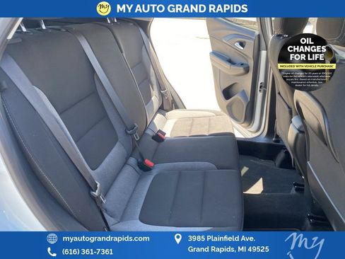 Used 2024 Chevrolet TrailBlazer LT AWD/4WD image 18