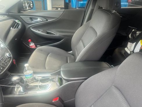 Used 2021 Chevrolet Malibu LT w/ Midnight Edition FWD image 13