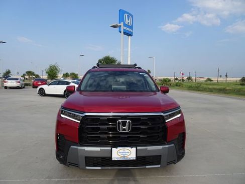 New 2026 Honda Pilot Elite image 2