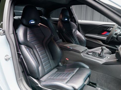 Used 2023 BMW M2 w/ Lighting Package RWD image 65