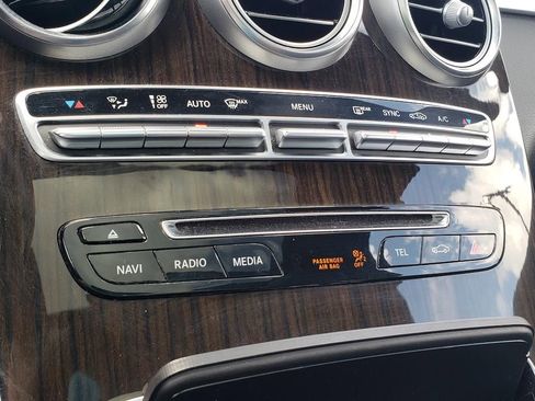 Used 2016 Mercedes-Benz GLC 300 4MATIC image 26