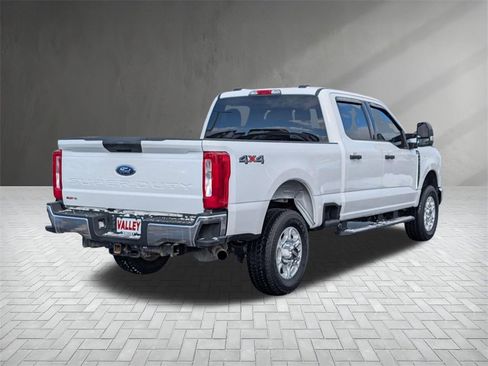 Used 2025 Ford F350 XLT image 9