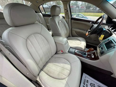Used 2008 Buick Lucerne Super image 24