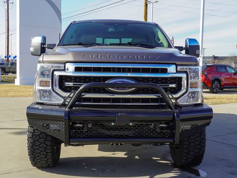 Used 2020 Ford F250 Lariat w/ Lariat Ultimate Package image 3