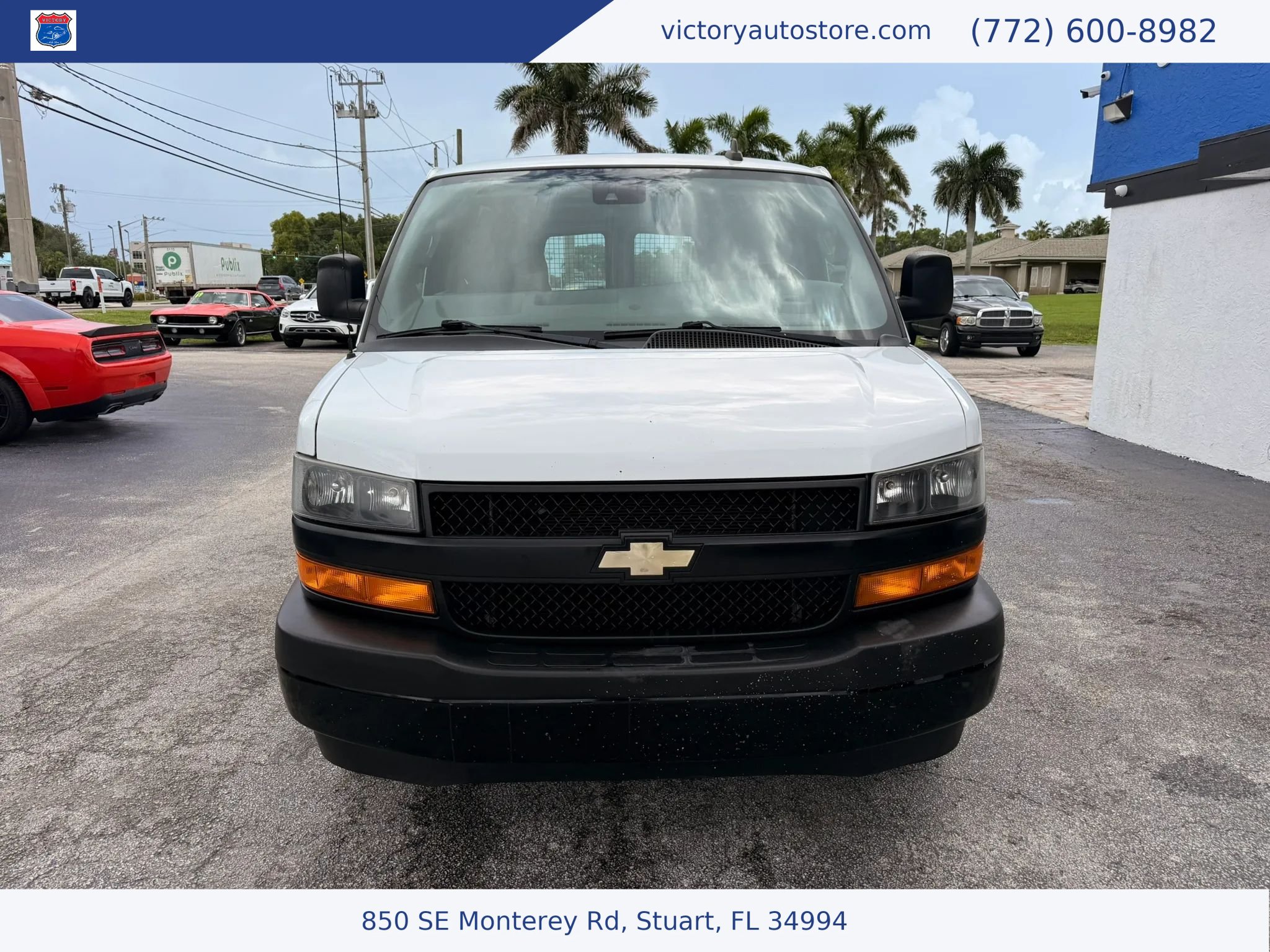 Used 2020 Chevrolet Express 2500 w/ Driver Convenience Package RWD image 7