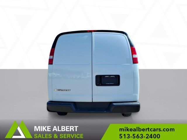 Used 2019 Chevrolet Express 2500 w/ Driver Convenience Package RWD image 6