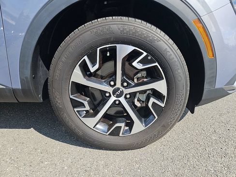 Certified 2023 Kia Sportage EX AWD/4WD image 8