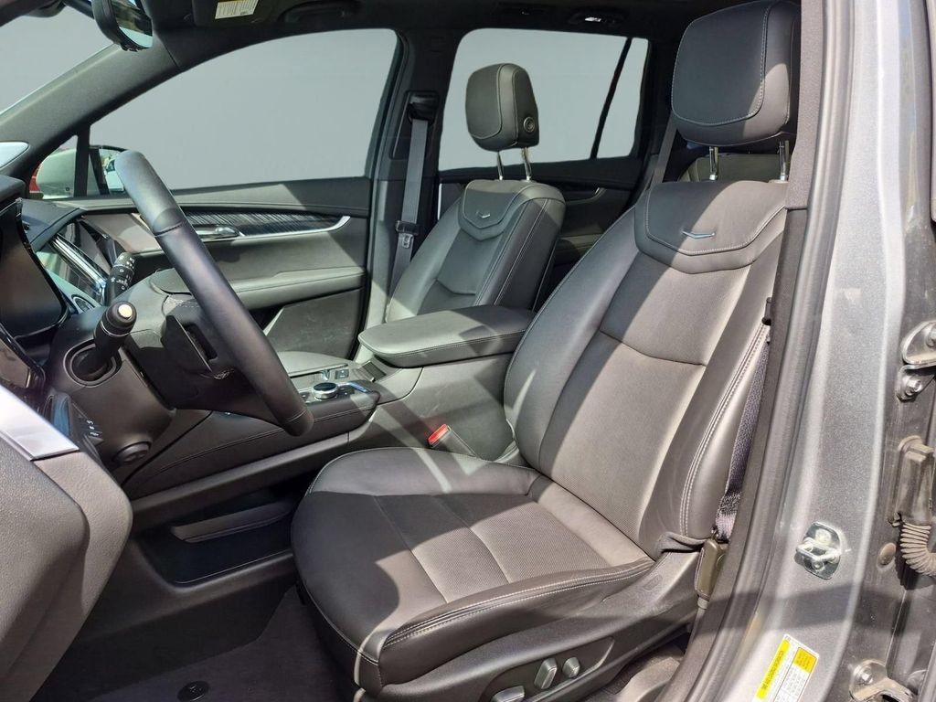 New 2024 Cadillac XT6 Premium Luxury w/ Technology Package AWD/4WD image 19
