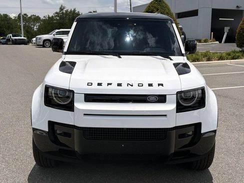 New 2026 Land Rover Defender 110 X-Dynamic SE AWD/4WD image 8