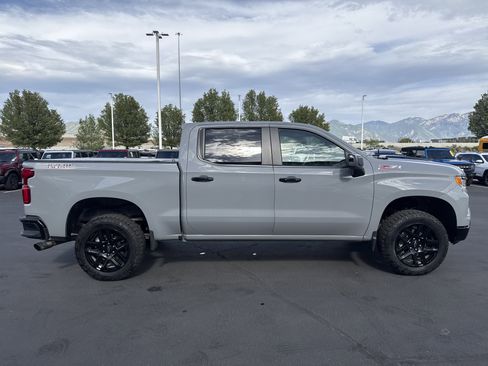 Used 2024 Chevrolet Silverado 1500 LT Trail Boss AWD/4WD image 8