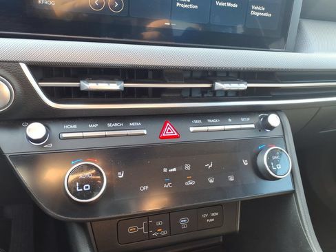 Used 2025 Hyundai Sonata SEL FWD image 13