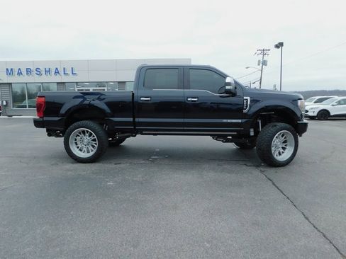 Used 2022 Ford F250 Platinum image 9