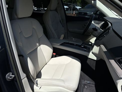 Certified 2023 Volvo XC90 B6 Plus AWD/4WD image 34