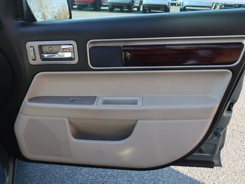 Used 2009 Lincoln MKZ Base image 38