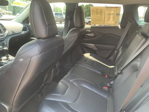 Used 2022 Jeep Cherokee Latitude Lux FWD image 15