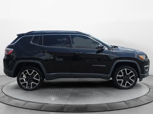 Used 2017 Jeep Compass Limited w/ Navigation Group AWD/4WD image 6