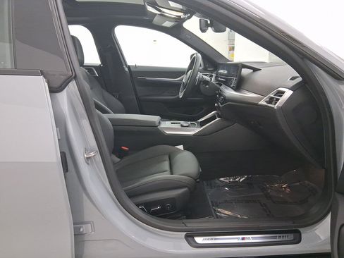 Used 2025 BMW M440i image 33