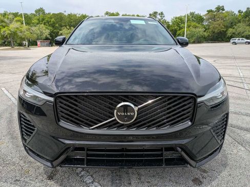 New 2026 Volvo XC60 T8 Plus w/ Protection Package Premier image 9