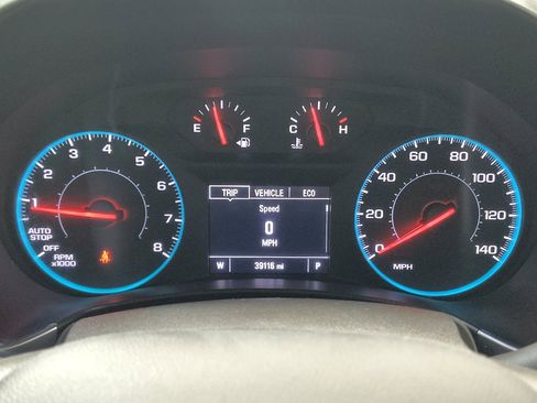 Used 2018 Chevrolet Equinox LT w/ LPO, Floor Liner Package FWD image 23