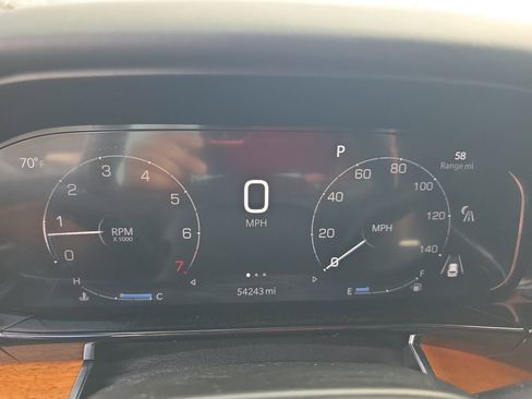 Used 2022 Jeep Grand Wagoneer Series III w/ Rear Seat Video Group 1 image 16