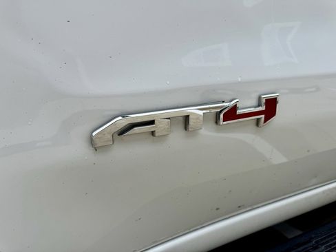 Used 2020 GMC Sierra 1500 AT4 w/ AT4 Premium Package image 6