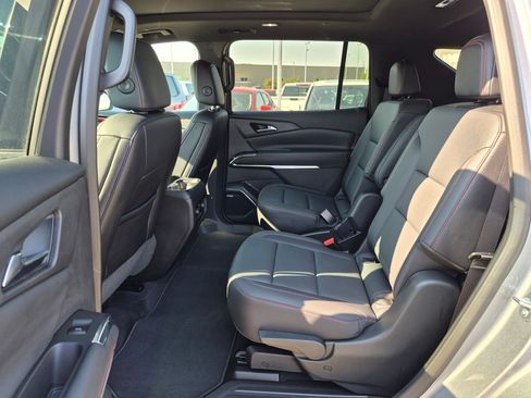Used 2025 Chevrolet Traverse Z71 w/ Enhanced Driving Package AWD/4WD image 28