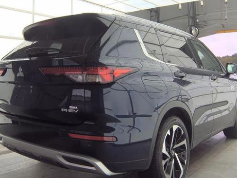 Used 2024 Mitsubishi Outlander SEL Black Edition image 5