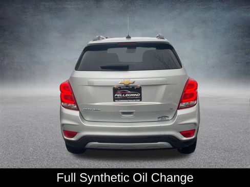 Used 2019 Chevrolet Trax LT w/ LT Convenience Package image 5