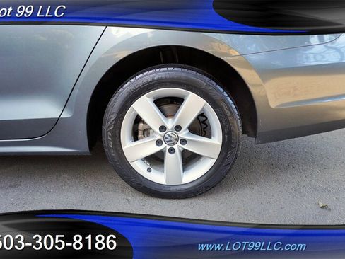 Used 2012 Volkswagen Jetta TDI FWD image 36