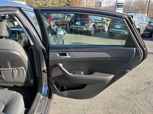 Used 2018 Hyundai Sonata SE image 43