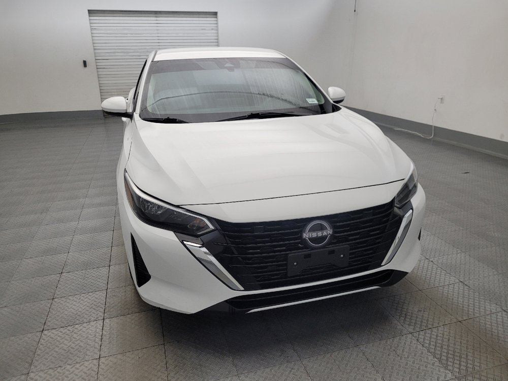 Used 2025 Nissan Sentra SV FWD image 14