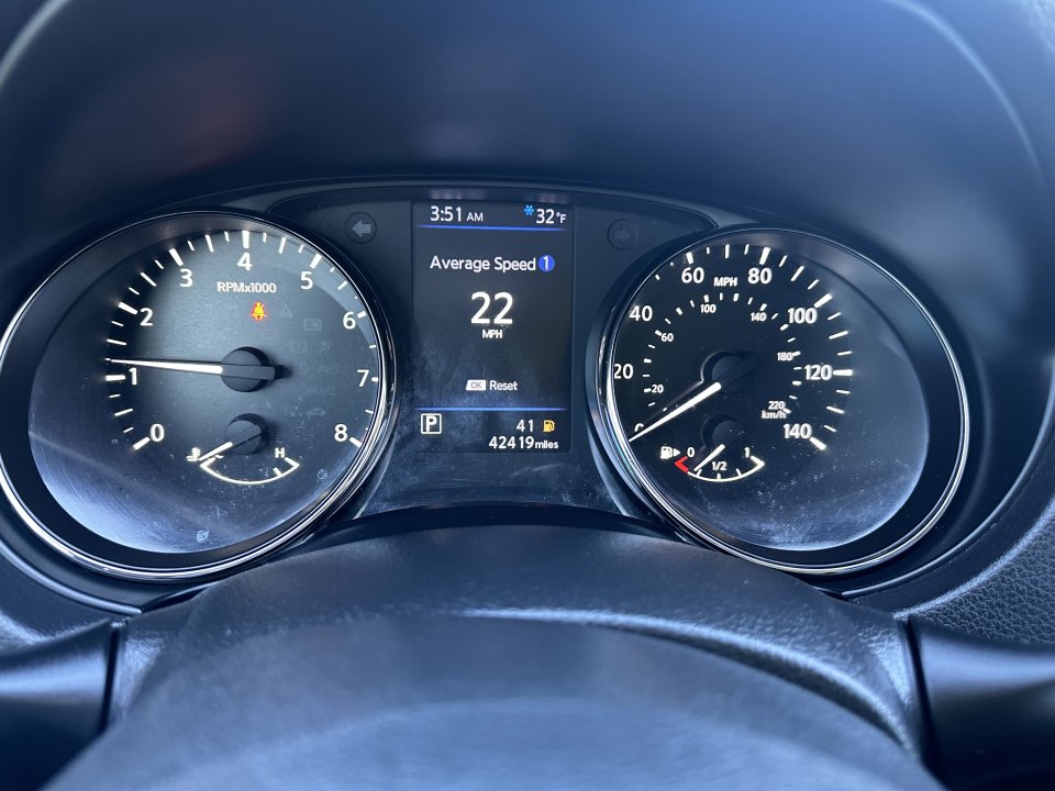 Used 2019 Nissan Rogue Sport S w/ Appearance Package FWD image 9